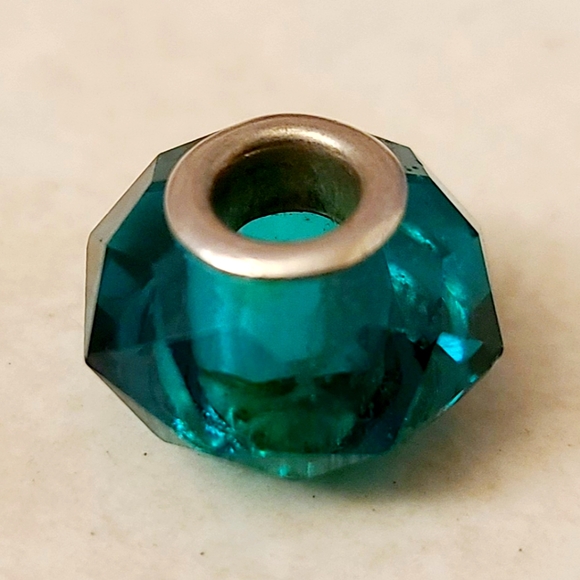 Faceted Silver and Emerald Green Large Hole Bead - Picture 2 of 4